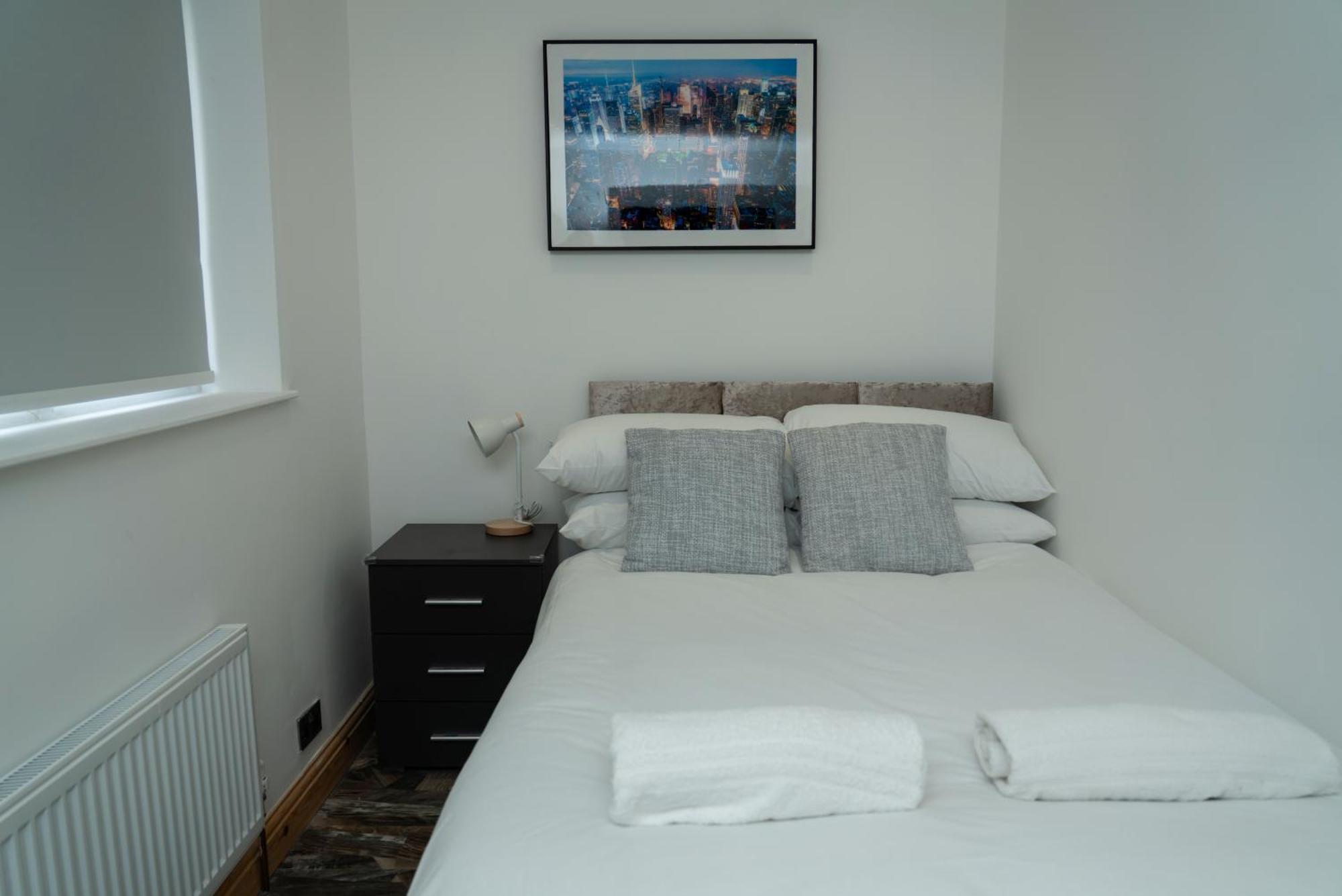 Double Bedroom Near Etihad And Coop Live With Free Parking, Shared Kitchen & Bathroom - Including Free 1-Hour Early Check-In Or Late Check-Out For Bookings Until July Manchester Exterior foto