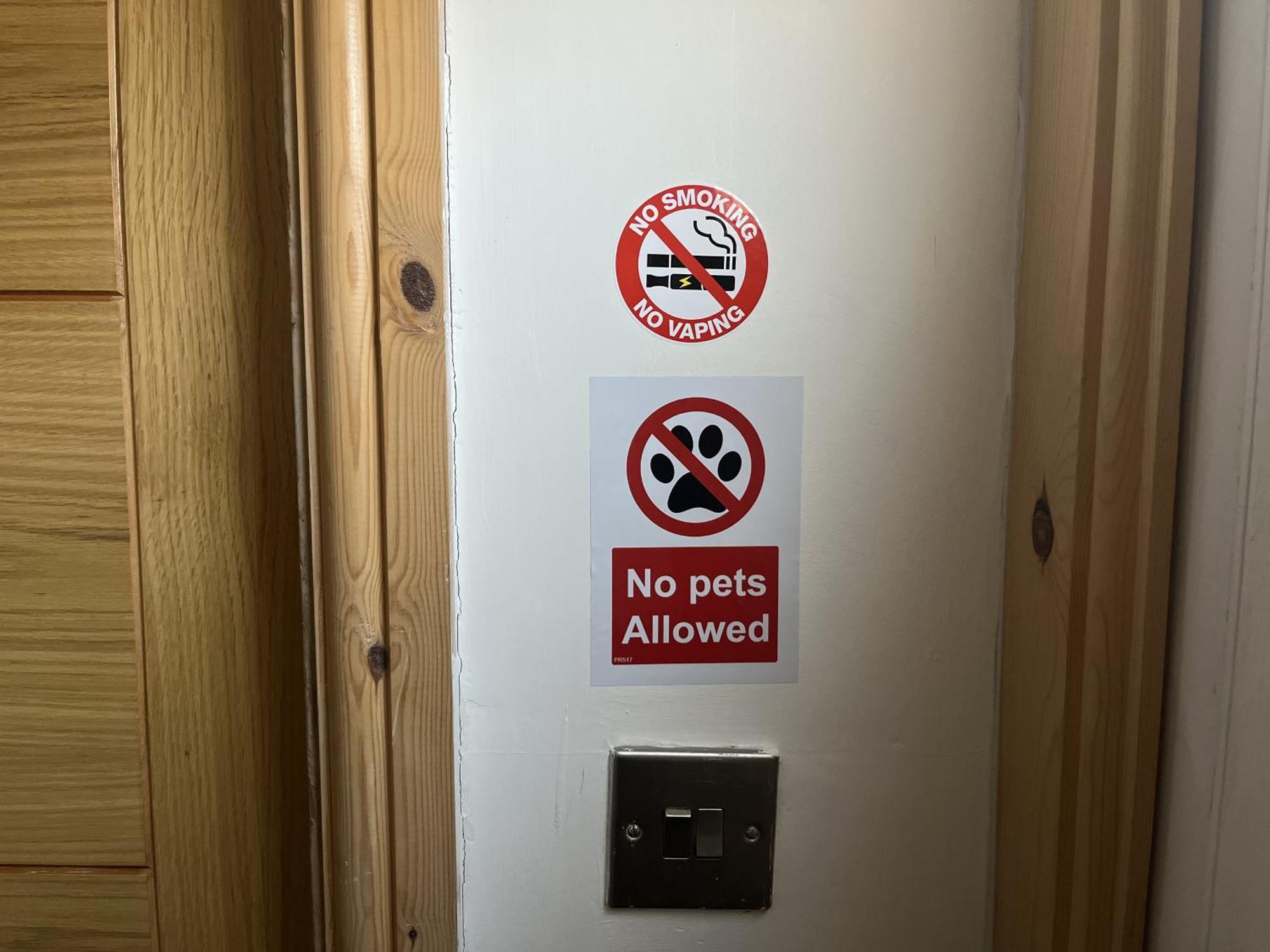 Double Bedroom Near Etihad And Coop Live With Free Parking, Shared Kitchen & Bathroom - Including Free 1-Hour Early Check-In Or Late Check-Out For Bookings Until July Manchester Exterior foto